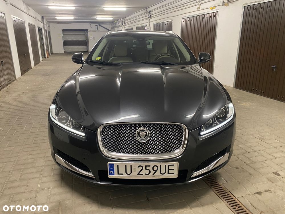 Jaguar XF - 4