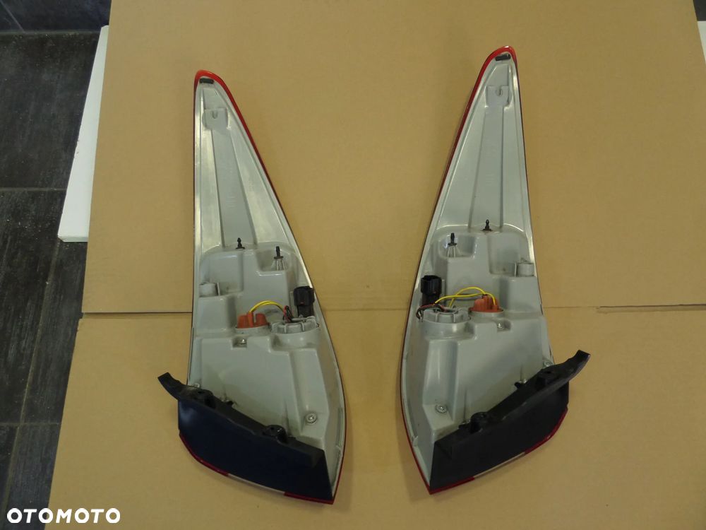 HYUNDAI IX35 LIFT  LED LAMPA TYŁ LEWA PRAWA EUROPA - 2