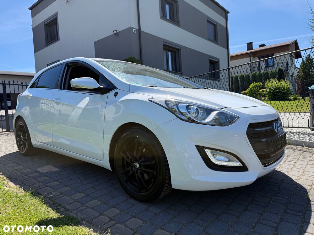 Hyundai i30 blue 1.4 YES Gold - 30