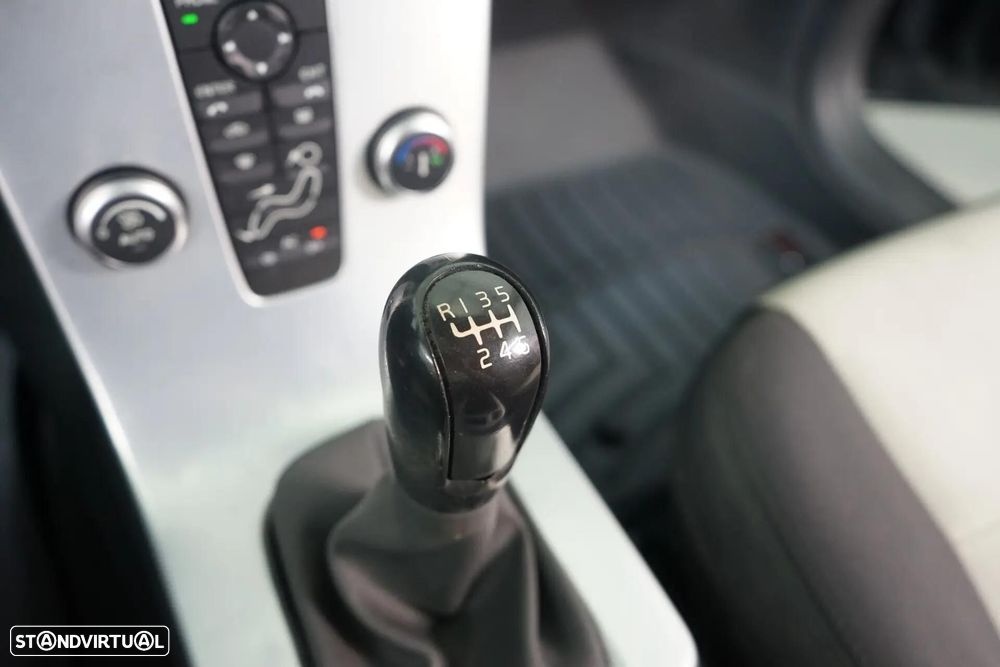 Volvo C30 1.6 D2 Momemtum Start/Stop - 25
