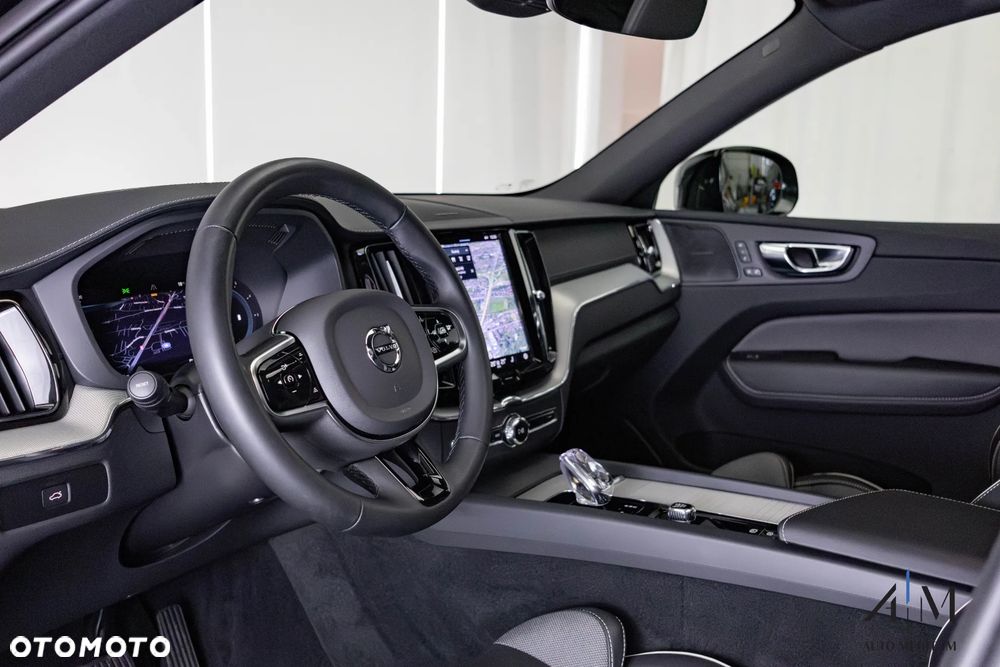 Volvo XC 60 B4 D AWD Ultimate Dark - 12