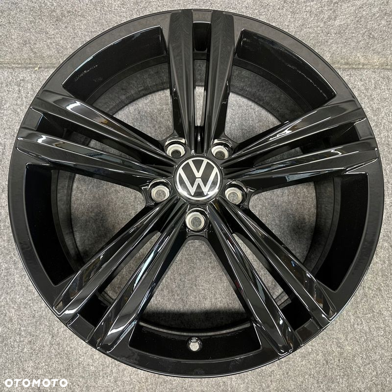 KOMPLET FELG VW T-ROC 2G 2GA 2GA601025G SEBRING 18” 18 - 2