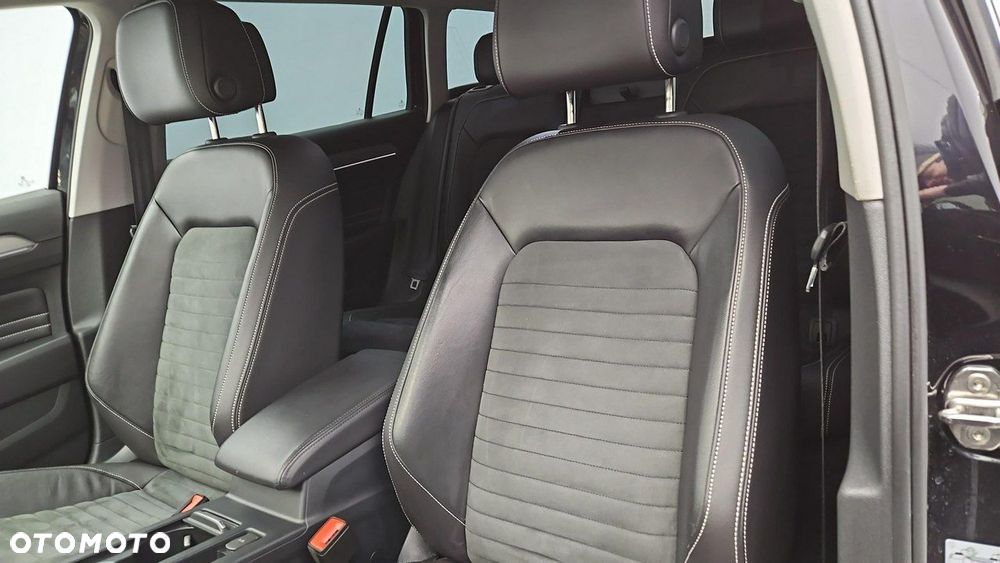 Volkswagen Passat Variant 1.5 TSI EVO Elegance DSG - 11