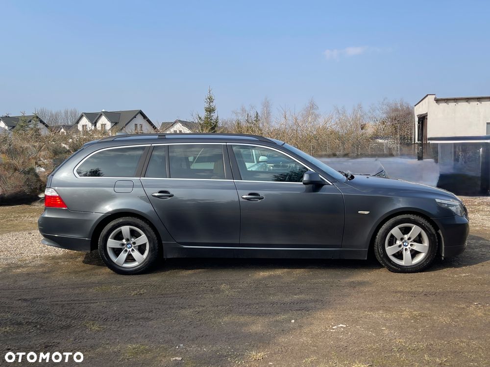 BMW Seria 5 525i Edition Exclusive - 3