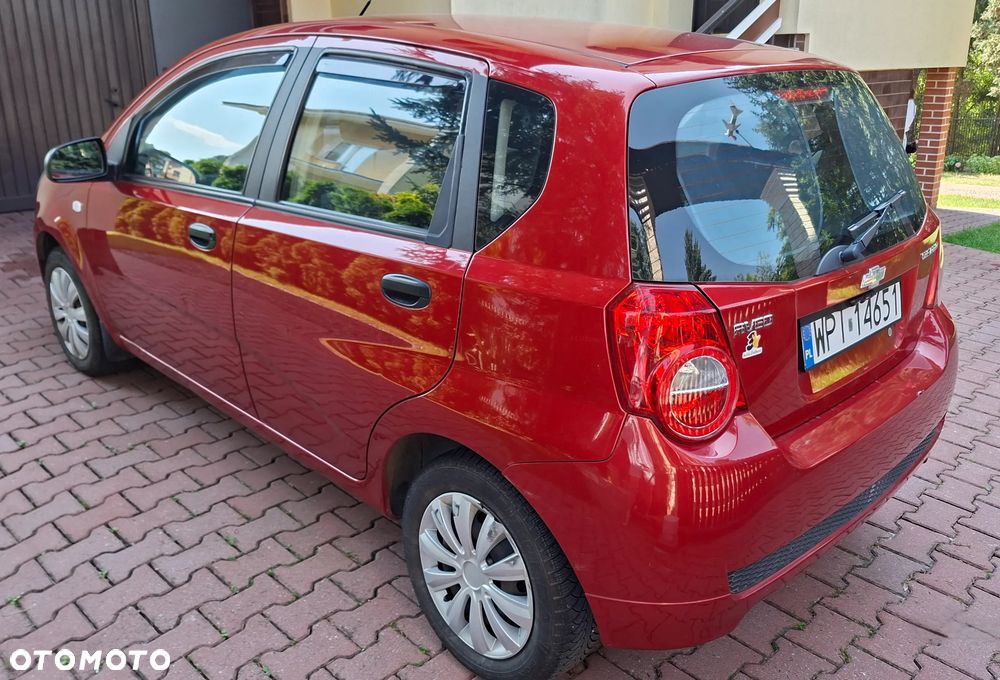 Chevrolet Aveo - 12