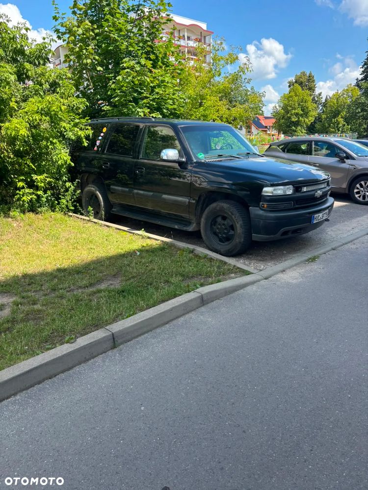 Chevrolet Tahoe - 2
