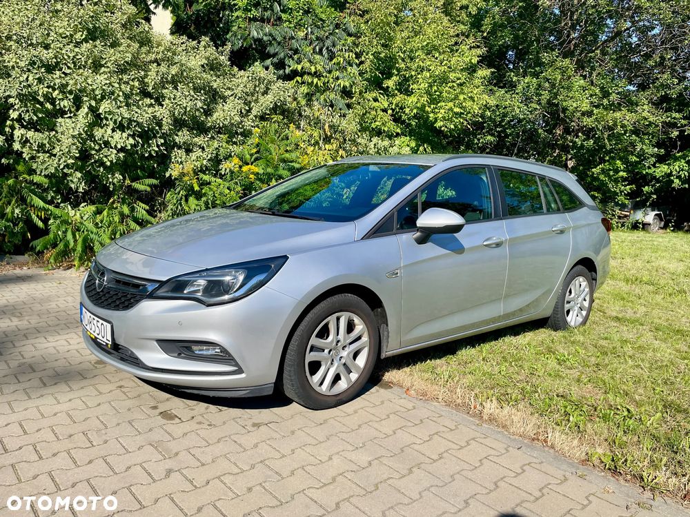 Opel Astra 1.6 CDTI Enjoy - 1