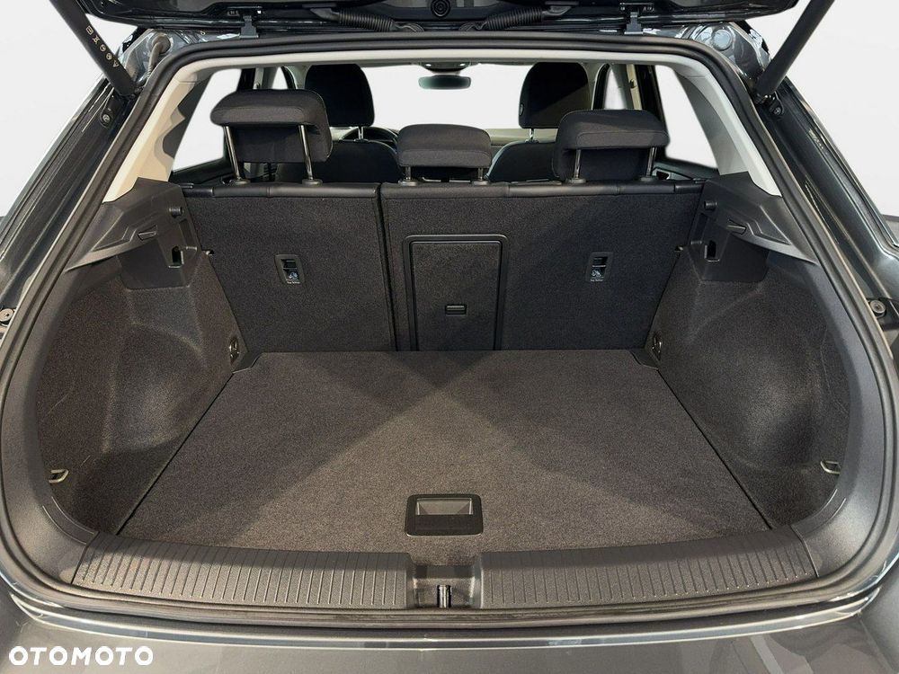 Volkswagen T-Roc - 15