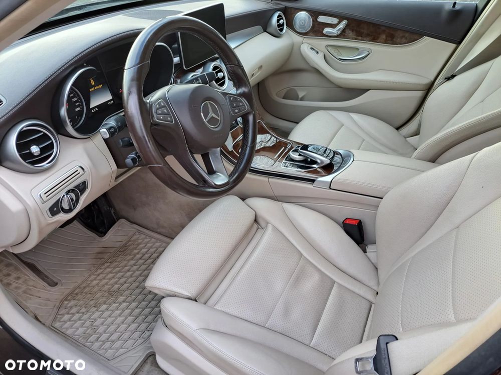 Mercedes-Benz Klasa C 300 7G-TRONIC Avantgarde - 12