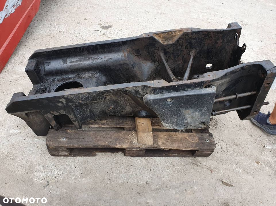 RAMA CASE MAGNUM 280 WSPORNIK - 1