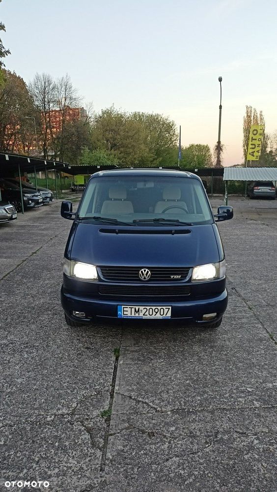 Volkswagen Multivan - 6