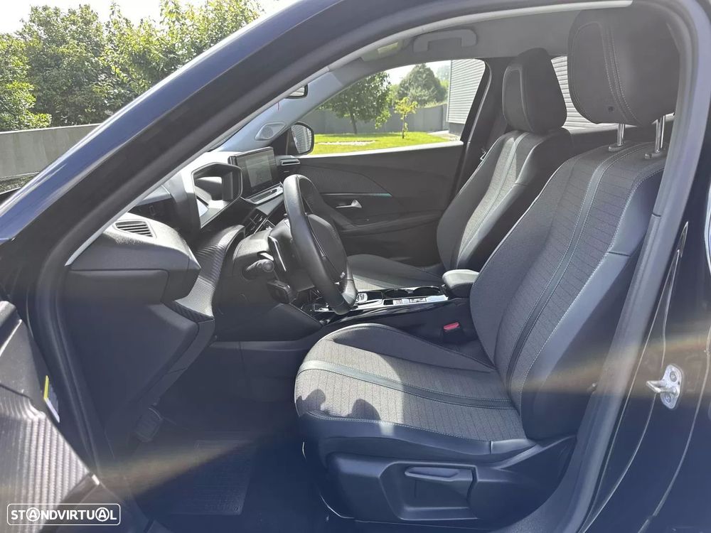 Peugeot 2008 PureTech 130 EAT8 Allure Pack - 21