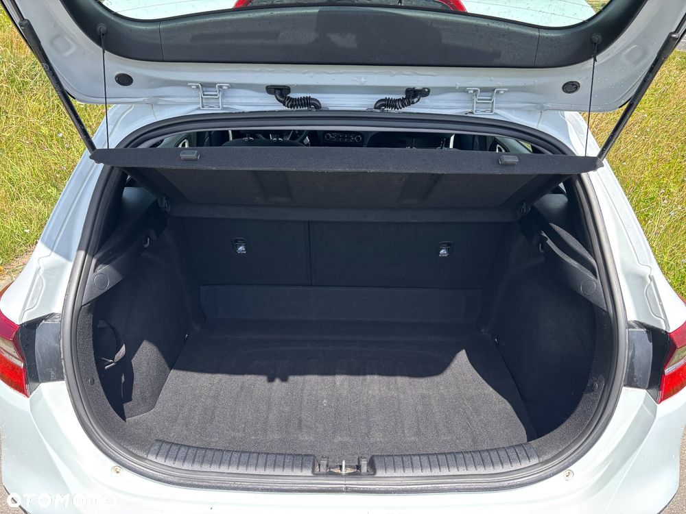 Kia Ceed 1.6 CRDi SCR S - 11