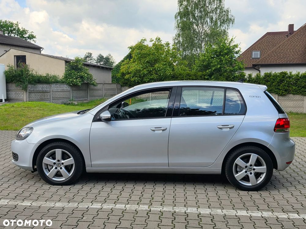 Volkswagen Golf - 35