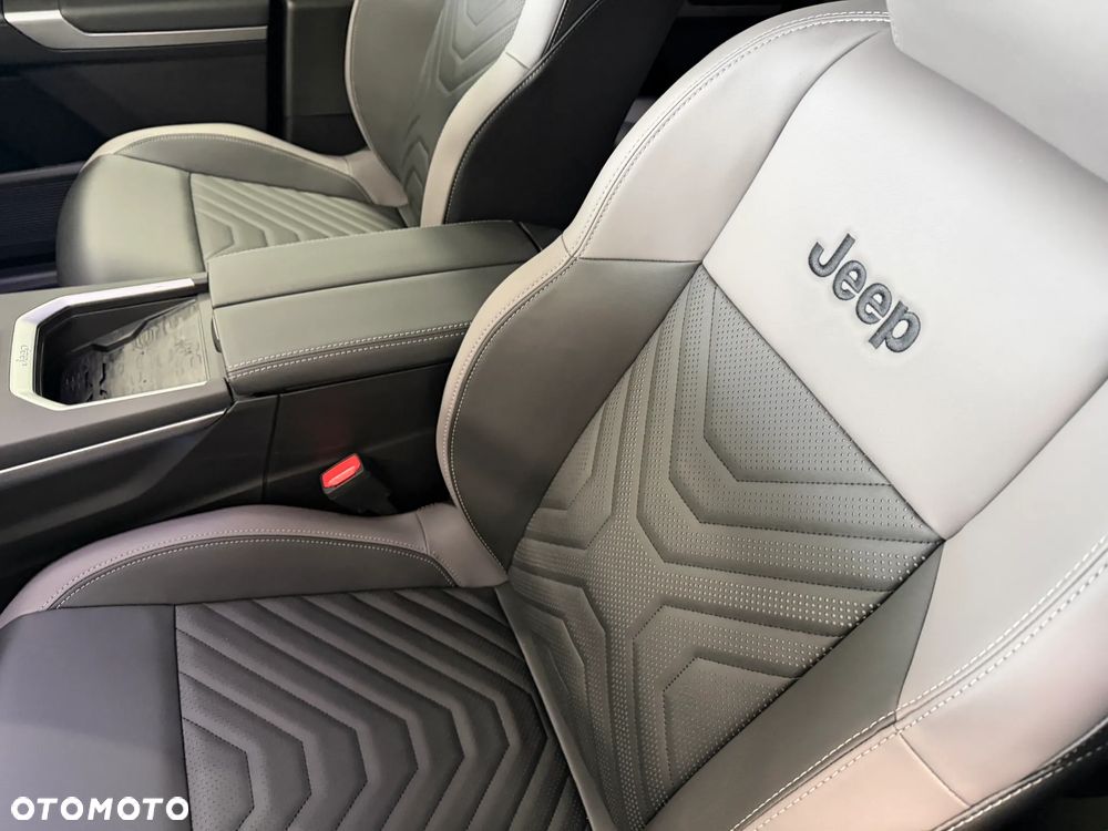 Jeep Compass - 10