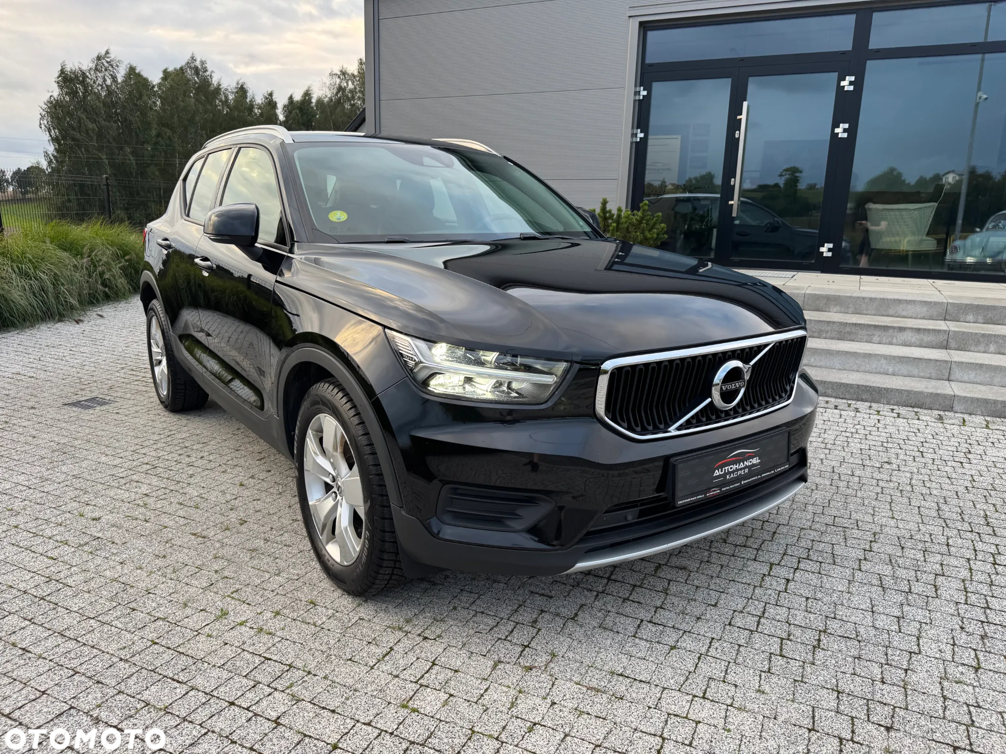 Volvo XC 40 D3 Momentum Pro - 3