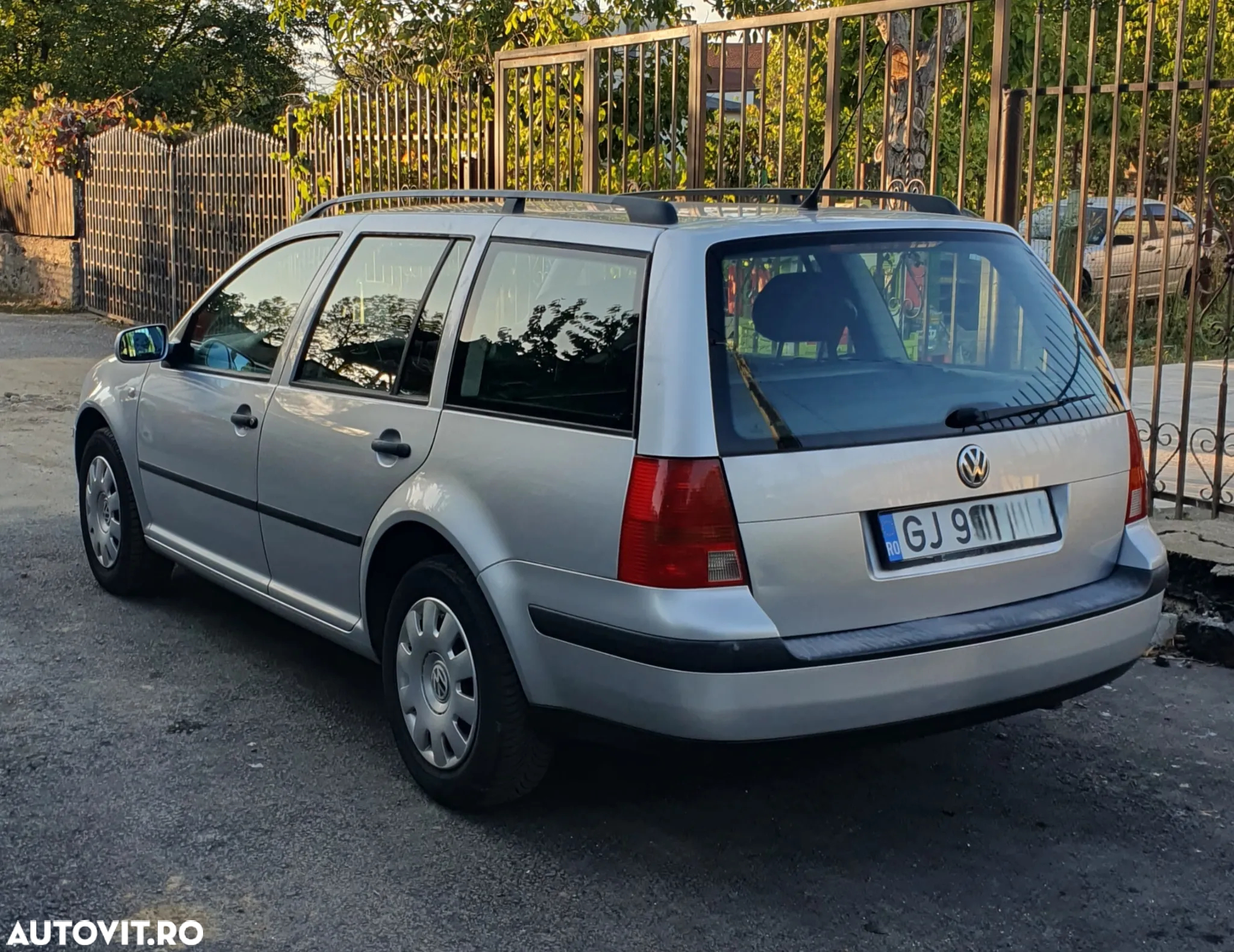 Volkswagen Golf Variant 1.6 Comfortline - 5