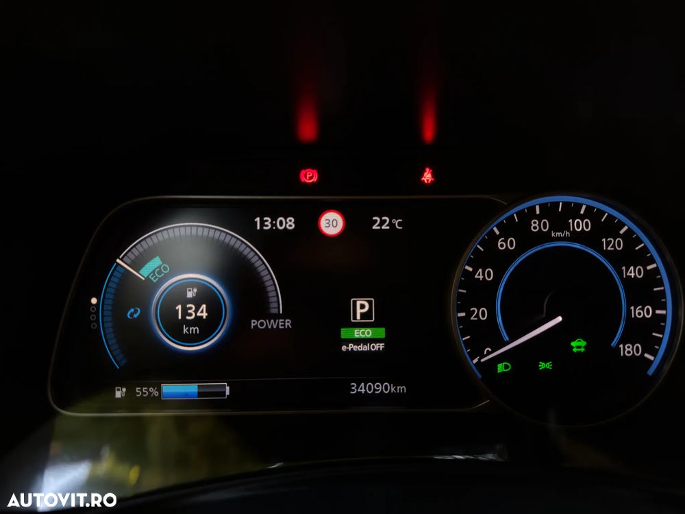 Nissan LEAF N-Connecta - 16
