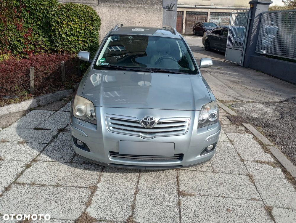 Toyota Avensis - 3
