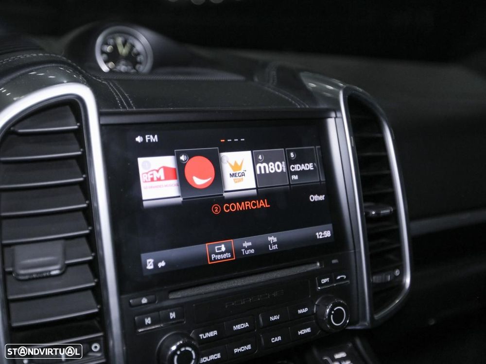 Porsche Cayenne S E-Hybrid Platinum Edition - 28