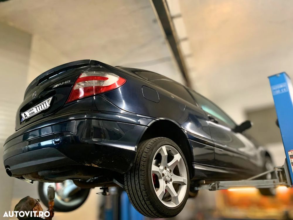 Mercedes-Benz C - 30