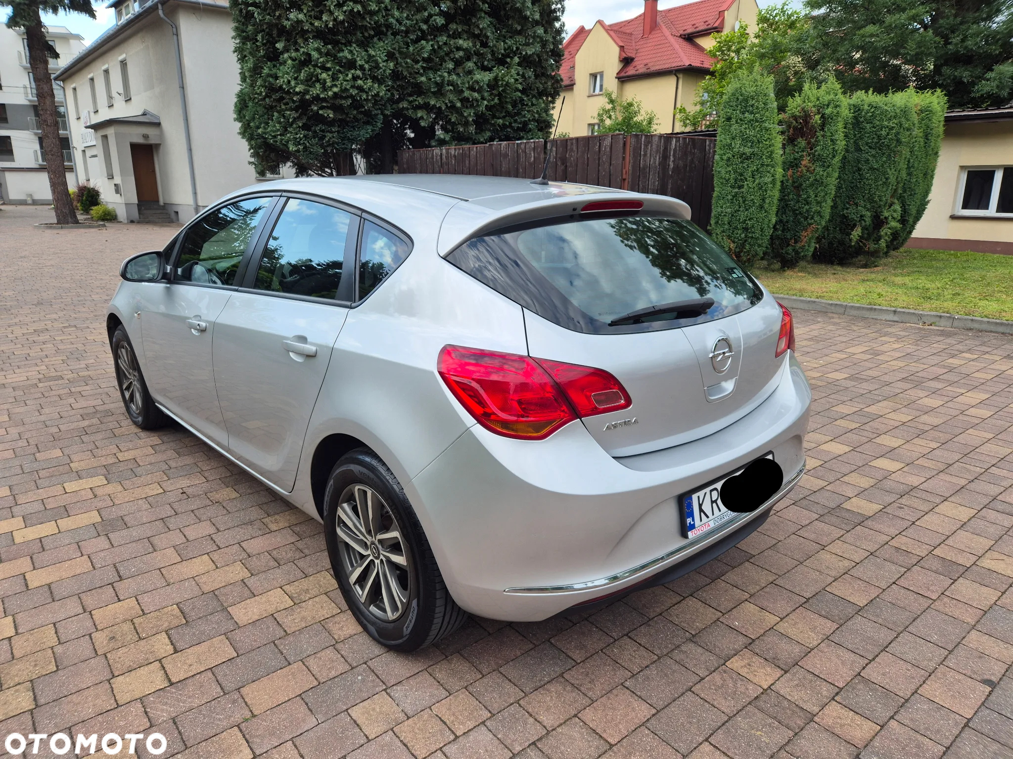 Opel Astra IV 1.6 Essentia - 3