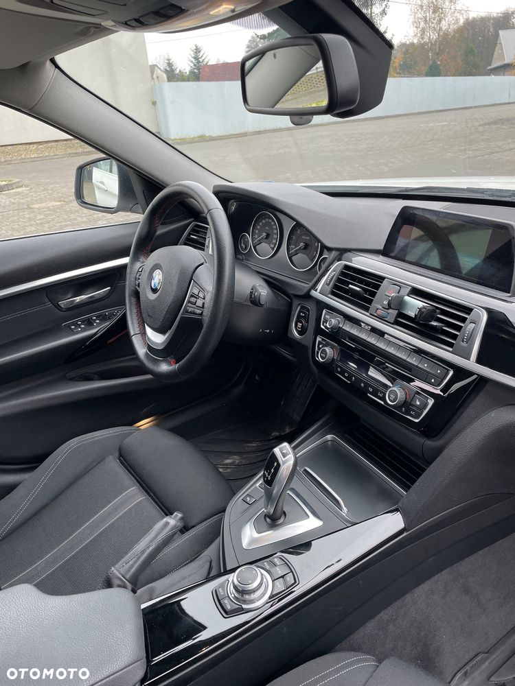 BMW Seria 3 318i Sport Line - 8