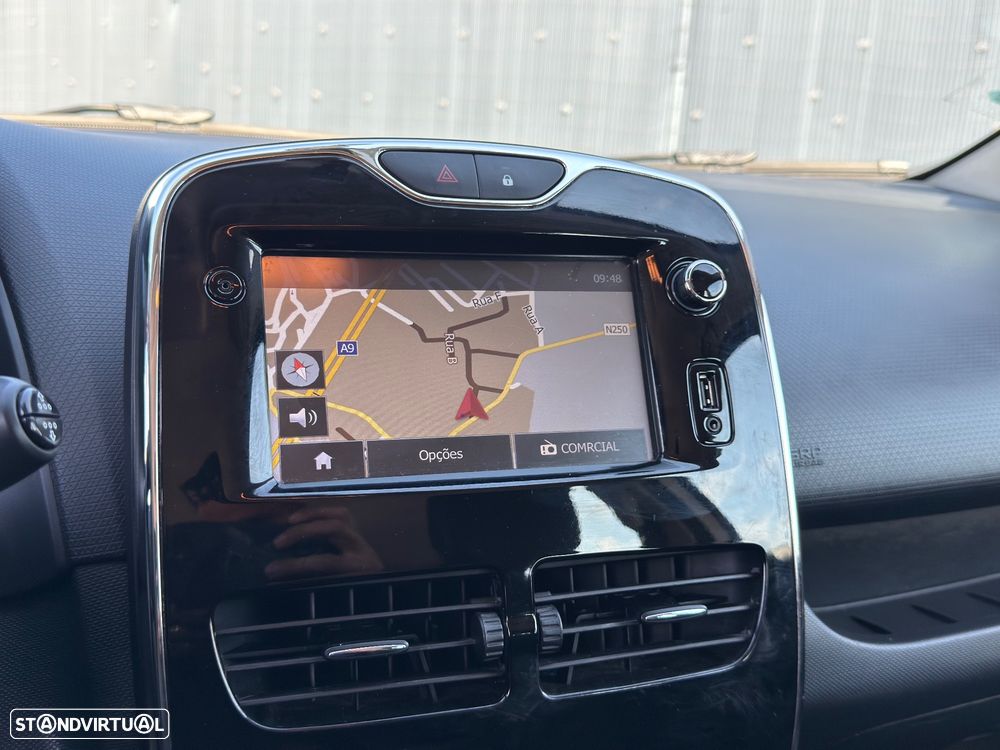 Renault Clio 0.9 TCE Dynamique S - 11
