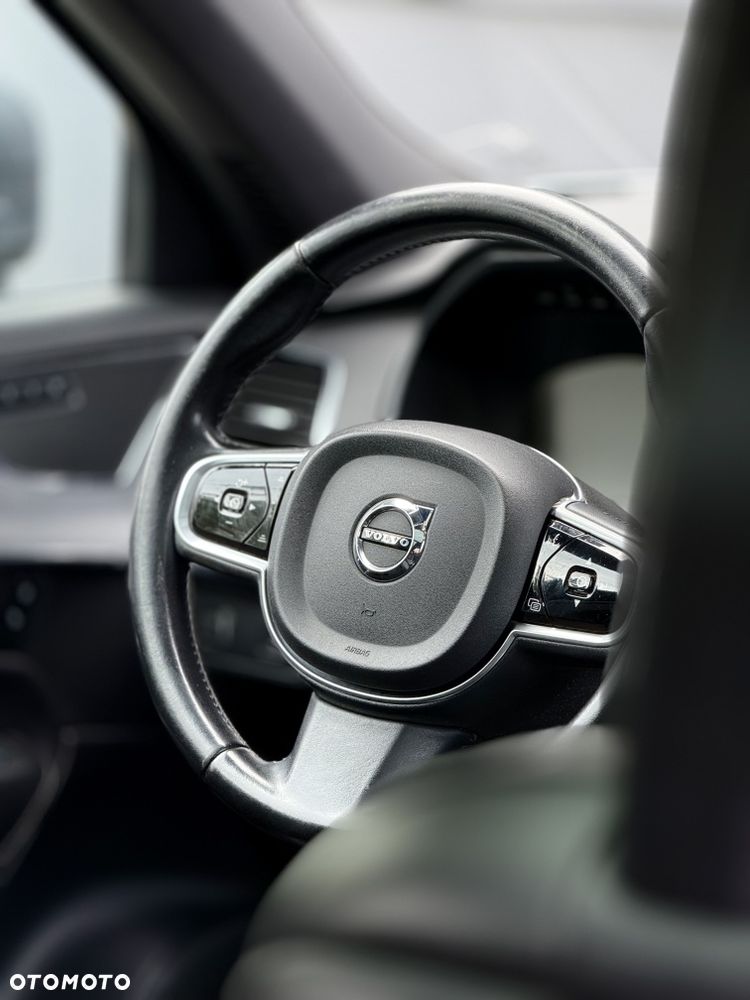 Volvo XC 90 - 13