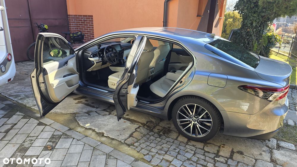 Toyota Camry 2.5 Hybrid Executive CVT - 1