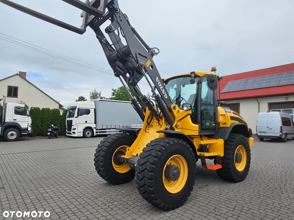 Volvo L45H ŁADOWARKA KOŁOWA SALON POLSKA SERWISOWANA ! - 2