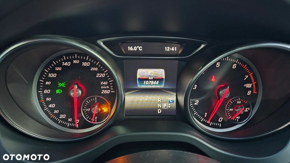 Mercedes-Benz GLA 250 4Matic 7G-DCT Peak Edition - 11