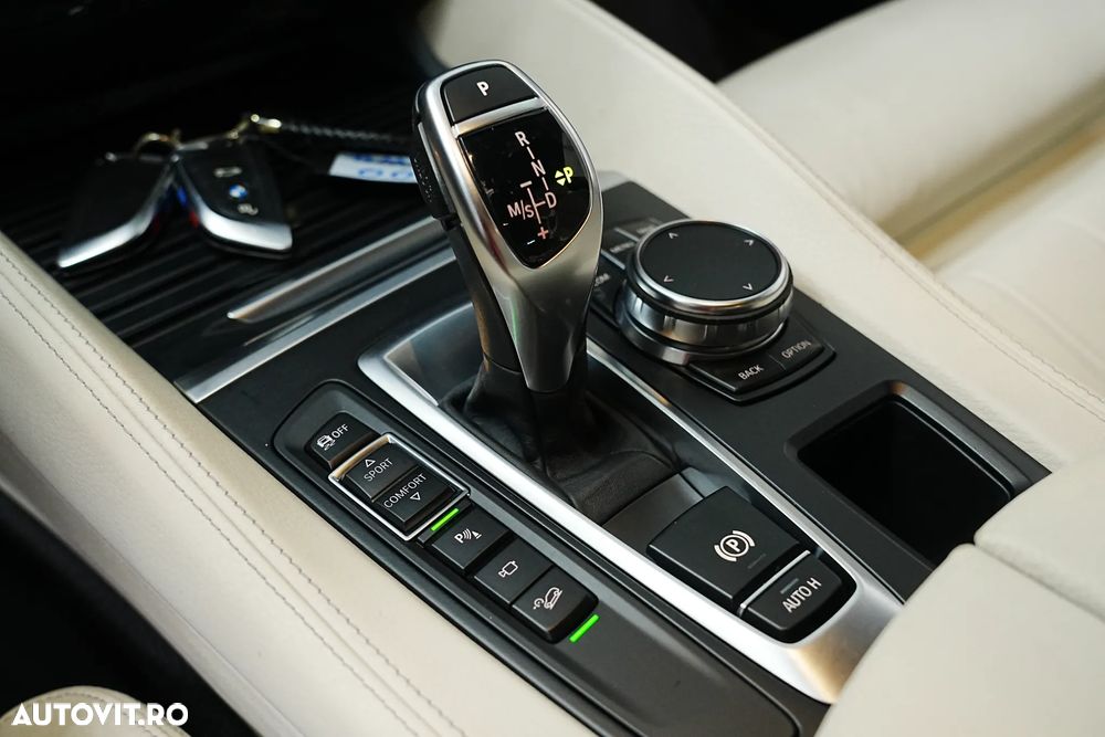 BMW X6 xDrive30d - 13
