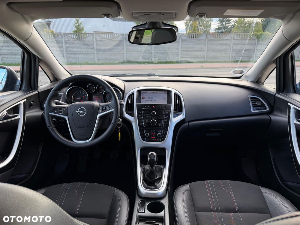 Opel Astra 1.4 Turbo ecoFLEX Start/Stop 150 Jahre - 32