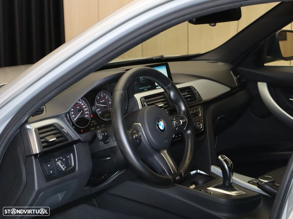 BMW 320 d EfficientDynamics Line Sport Auto - 23