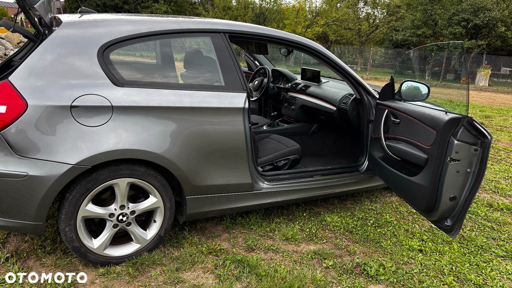 BMW Seria 1 116d - 19