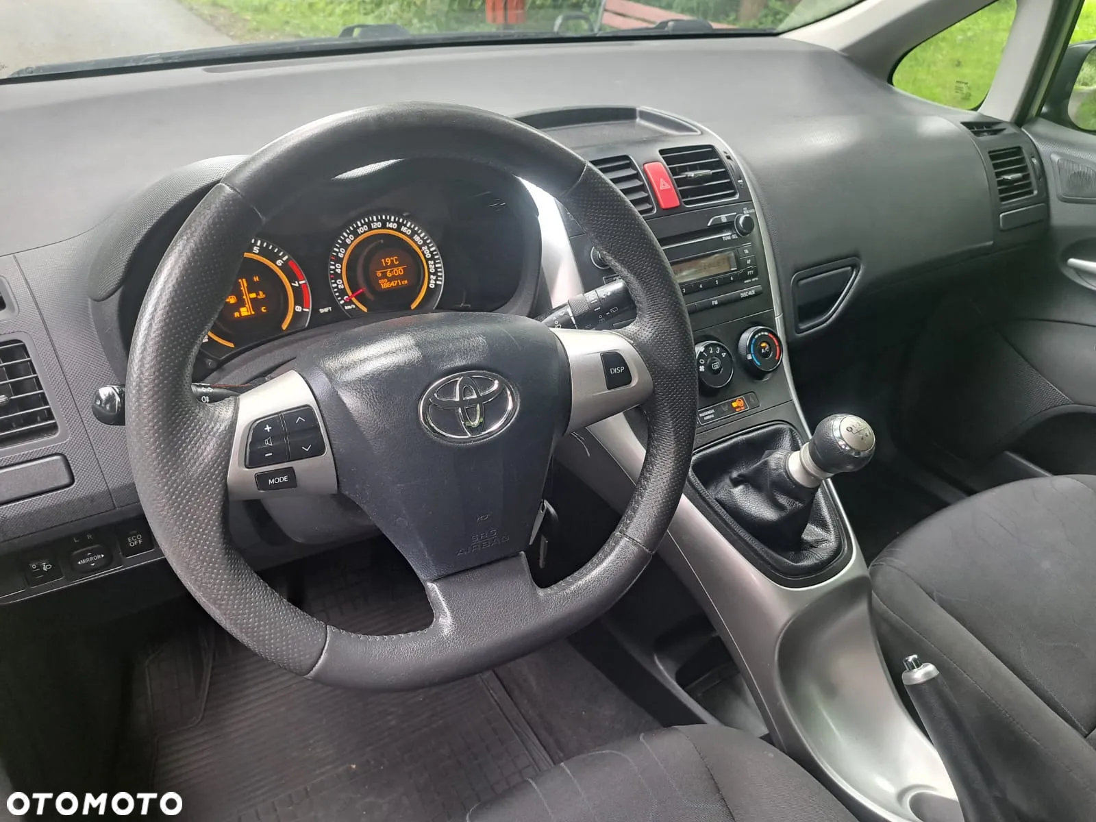 Toyota Auris 1.4 VVT-i Sol - 8