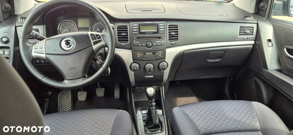 SsangYong/KGM Korando 2.0 E-XDi DPF 4WD Quartz - 8