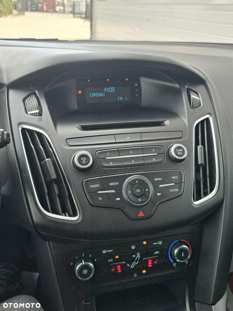 Ford Focus - 24