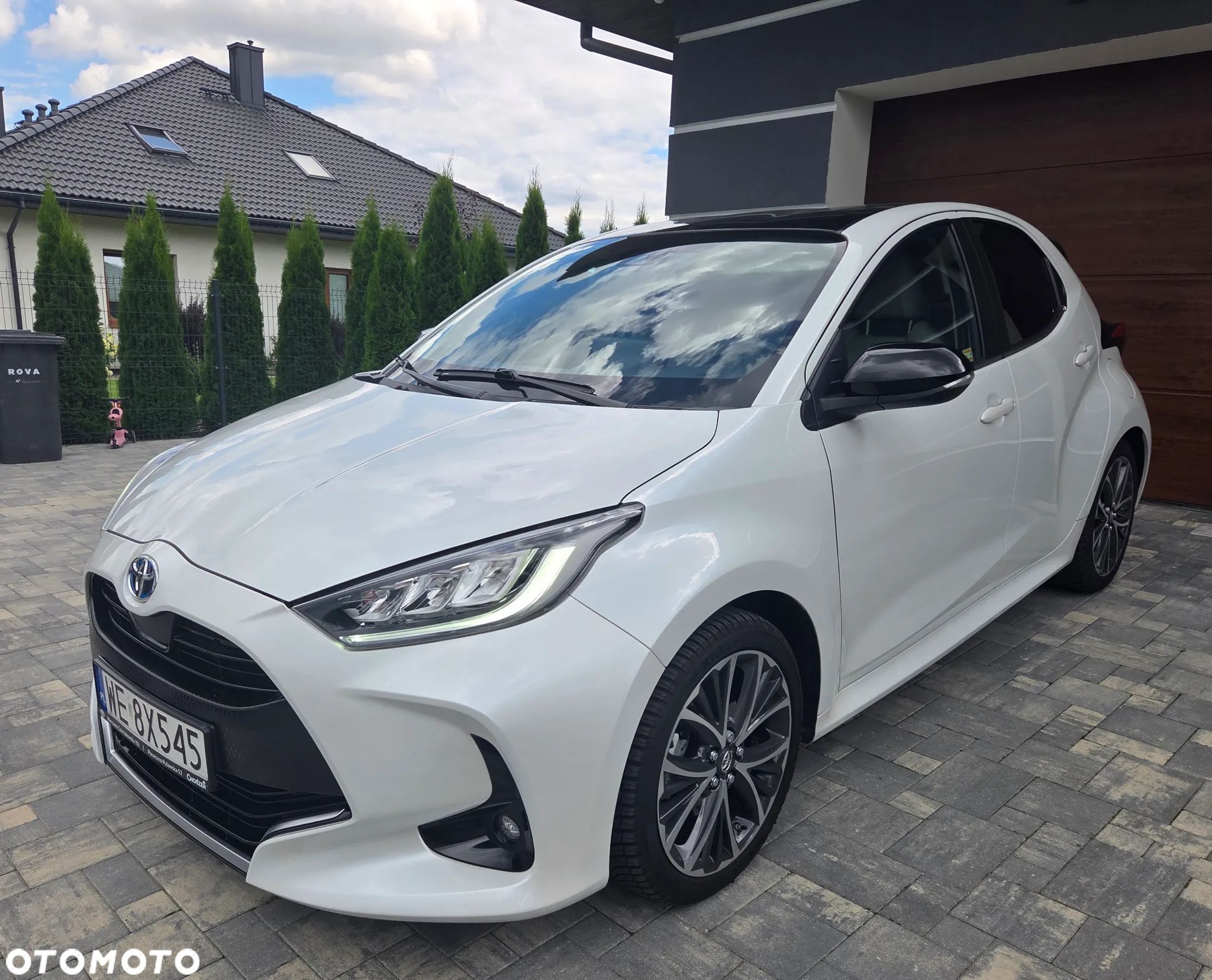 Toyota Yaris Hybrid 1.5 Executive - 1