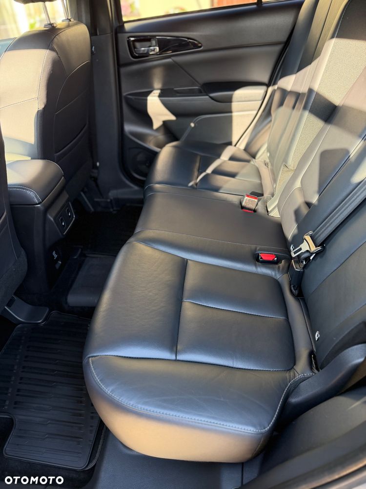 Mitsubishi Eclipse Cross - 13