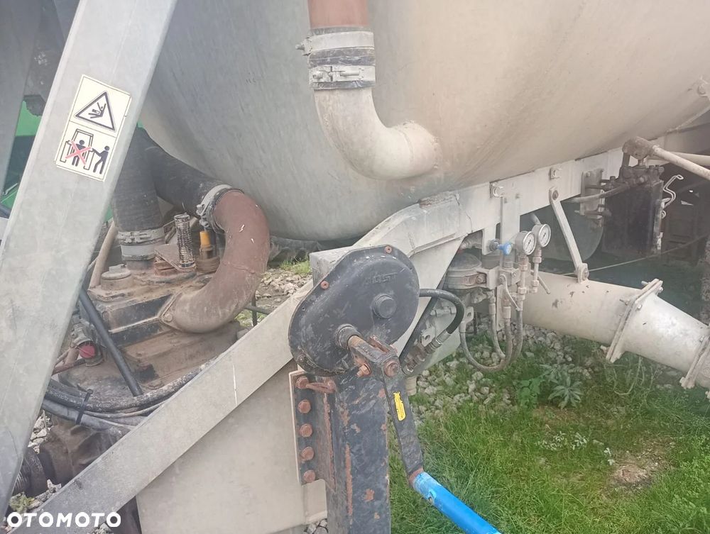 Joskin Meyer-Lohne Rekodia VW-18.000-T - 11