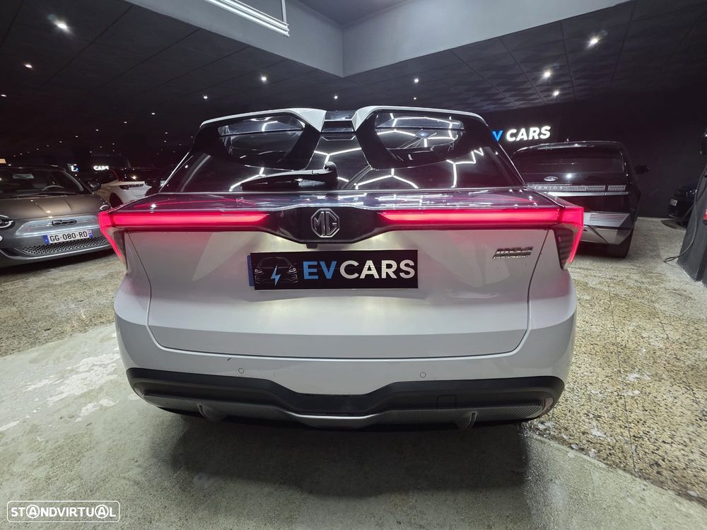 MG MG4 4 Luxury 64 kWh - 12