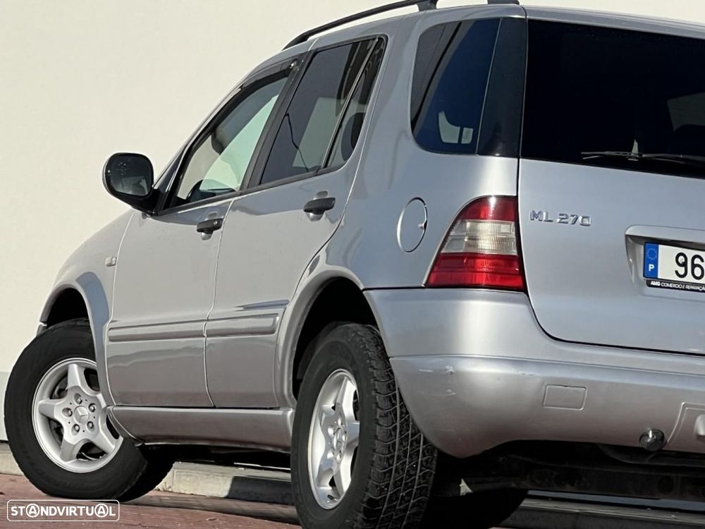 Mercedes-Benz ML 270 - 27
