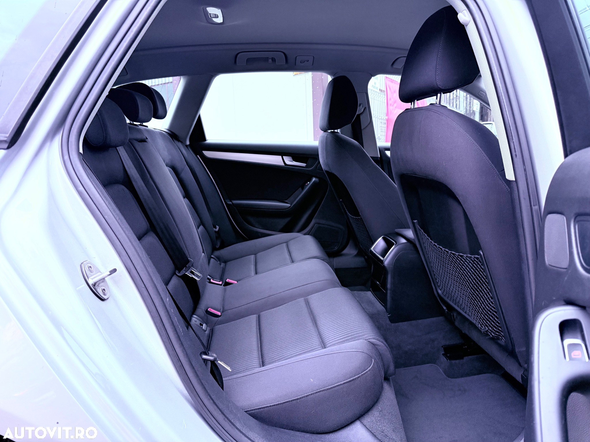 Audi A4 2.0 TDI DPF Attraction - 12