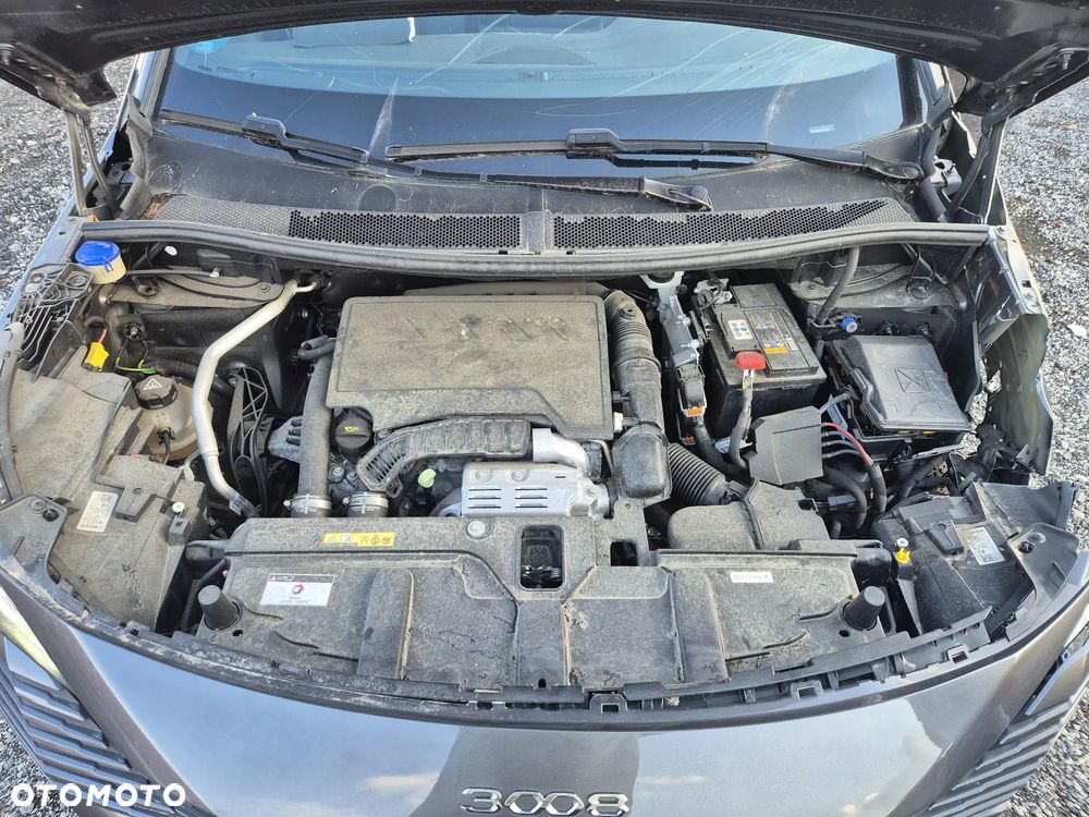 Peugeot 3008 1.2 PureTech Allure Pack S&S EAT8 - 29