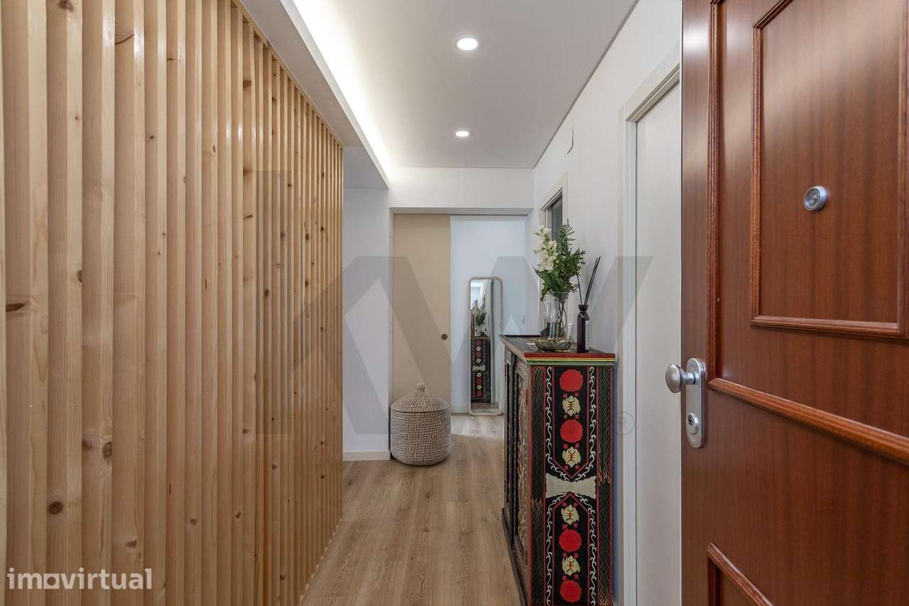 Apartamento T2 em Carnaxide - ONDE A PERSONALIDADE E O REQUINTE SE SEN - Grande imagem: 2/28