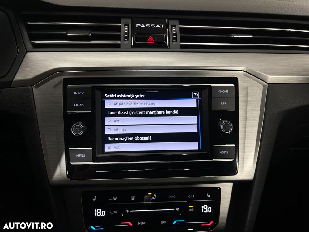 Volkswagen Passat 1.5 TSI ACT DSG Advance - 18