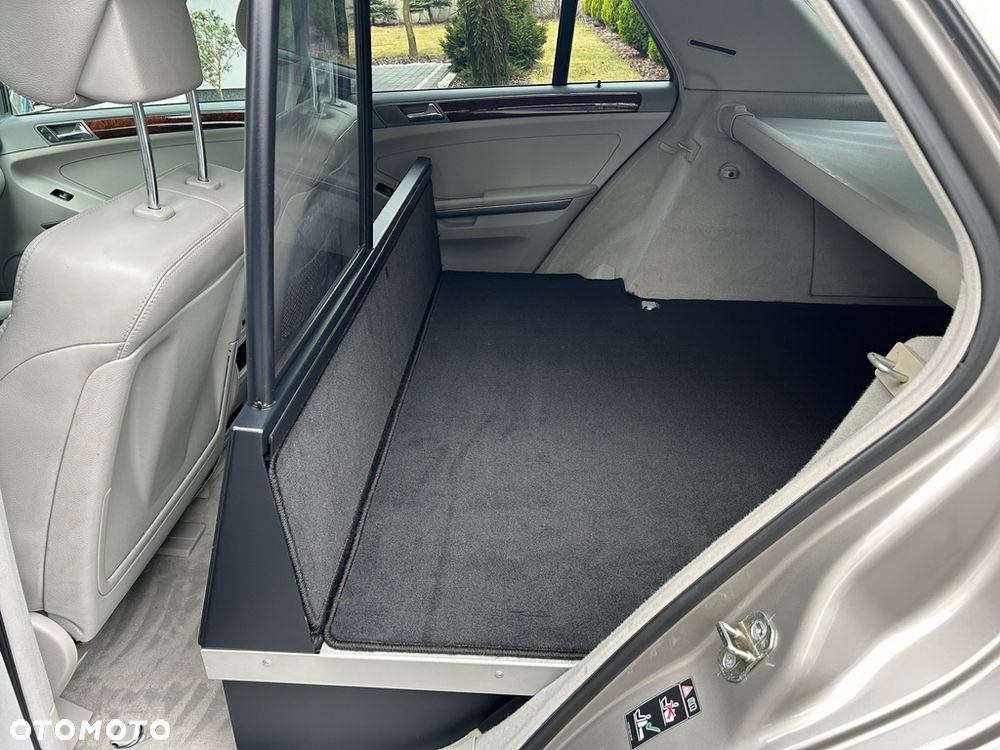 Mercedes-Benz ML 320 CDI 4Matic 7G-TRONIC Edition 10 - 28