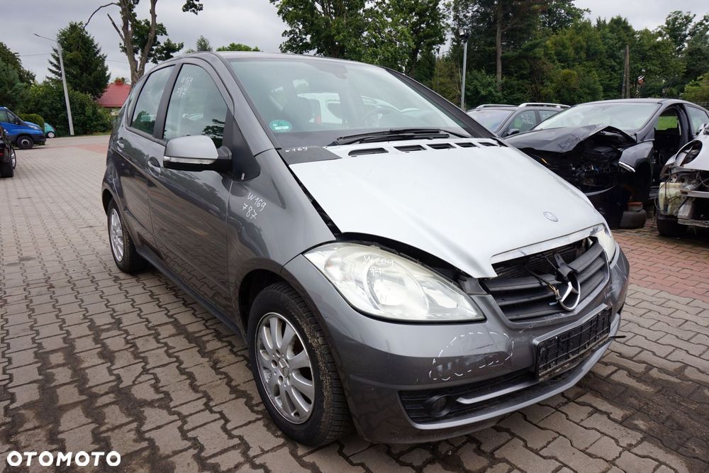 MERCEDES A-KLASA W169 LIFT 5D HB 2011 787 2.0 CDI OM640940 109KM 711640 SREBRNY na części - 7